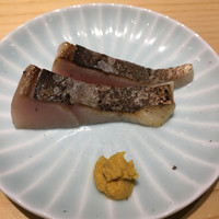 SUSHI TOKYO TEN、 新宿ニュウマン店 - 鰆炙り