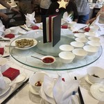 Si Chuan Dou Hua Restaurant - セッティング　赤い小皿は豆板醤