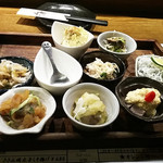 天びん棒 - 突き出しは好きなものを選べます♪