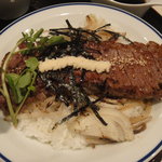 ビストロ茶葉蘭 - ボリューム満点ステーキ丼