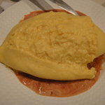 ビストロ茶葉蘭 - カット後の特製オムライス（大盛り）