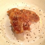 赤から - 甘ダレの鶏皮せんべいには胡椒が合う♪