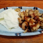 歌町 - 鳥かわ
安くてうまい
コクのある熟成たれが
ええ味出しとるぞん