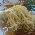 日の出食堂 - 普通の中華麺です