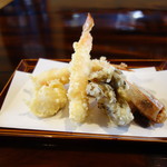 きなり - 天ぷら：車海老、帆立貝柱、舞茸