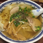Akaoni - ワンタン麺700円