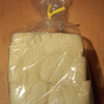 ももぱん。 - 食パン（3枚切）（１８５円）