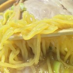 ラーメンの音むら - みそラーメン 麺リフト(16.09)