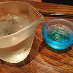 臥薪 - 余程気に入ったみたいです。庭のうぐいす