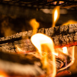 BRASSERIE TABLEAUX - 薪でダイナミックに焼き上げた肉グリル料理が自慢です。