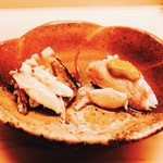 鮨処 平野 - 蟹食べ比べ(左:渡り蟹、右:毛蟹)!!