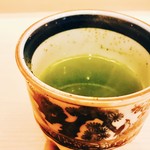 鮨処 平野 - 最後はお茶で落ち着きましょね♪