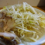 豚星。 - 小ラーメン　\700　ﾆﾝﾆｸ・ｱﾌﾞﾗ