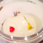 ES - ノルマンディー産の牡蠣の燻製、甲殻のジュレと馬鈴薯のエスプーマ