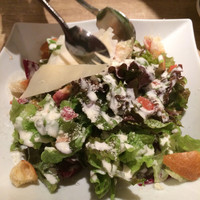 キッチン 大宮 MARK IS みなとみらい店 - シーザーサラダ