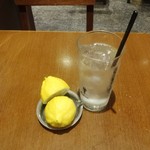 和食処 天きん - 夜の生レモンサワー400円