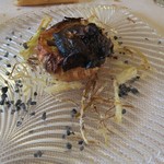 L'altro Campagnolo - アンティパスティ、玉葱のオーブン焼きポルチーニ茸詰め