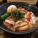 麺座 かたぶつ - 公式裏メニュー
      KARA辛まぜそば