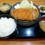 とんかつ専門店 とん豚 - 【2016.10.26(水)】本日のランチ(15時まで)980円