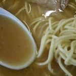 ラーメン げんこつ家 - スープと麺アップ