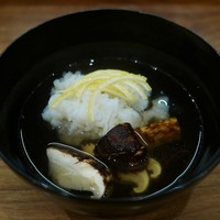 佳肴岡もと - 椀物：松茸と鱧