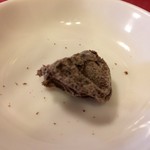 中華料理 龍鳳酒家 - 紹興酒に入れる、梅干し