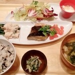 Obon De Gohan - サバの海苔じょうゆ定食