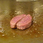 ステーキ  いぐち - ☆目の前の鉄板で焼き上げるフィレ肉はテンション↑↑しちゃいます☆