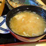 海鮮めし屋 磯人 - あら汁