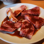 焼肉 一升びん - 