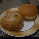 Resutoran Chidori - 本日のパンは胡桃とチーズ