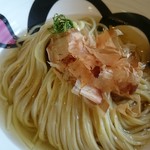エンターテイ麺ト スタイル ジャンク ストーリー エムアイ レーベル - 溶岩焼き醤油つけめん、1450円、つけ麺は950円