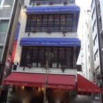 オザミ・デ・ヴァン - ２Fの窓際席でお食事しました♪