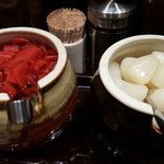 日乃屋カレー - 福神漬けとラッキョウ