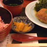 麻布茶房 札幌シャンテ店 - 和風ハンバーグセット：梅ごはんが美味しい