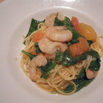 ダノイ高輪 - 海老とルッコラフレッシュトマトのアーリオオーリオ
