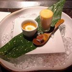 atelier 森本 XEX 鉄板 - 三点盛り　ボッコンチーニの茶碗蒸し、季節のエスプーマ、海鮮寿司