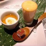 atelier 森本 XEX 鉄板 - 三点盛り　ボッコンチーニの茶碗蒸し、季節のエスプーマ、海鮮寿司
