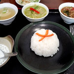 ガパオ&グリーンカレーセット1200円
