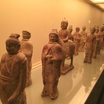 中国料理 四川 - 兵馬俑のオブジェ