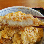 おべんとうのヒライ - 厚みのあるカツ