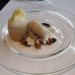 レストラン タテル ヨシノ 銀座 - マロンのエクラゼに軽やかなメレンゲを添えて