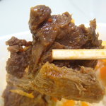 千葉屋 - 牛スジがごろっと入っています