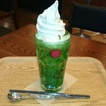 パブリックラウンジ - クリームソーダ