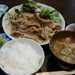 正味亭 尾和 - 豚しょうが焼き定食（小ライス）８５０円