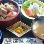 海賊 - 財宝丼（税込1,058円）（2016.10）