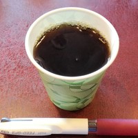 肉の田じま - セルフのコーヒー。