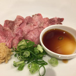 串肉料理Da-Wa - タン刺し