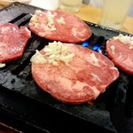 焼肉 近江牛肉店 - タン塩
