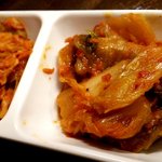 焼肉セブン - キムチを間に挟み・・・